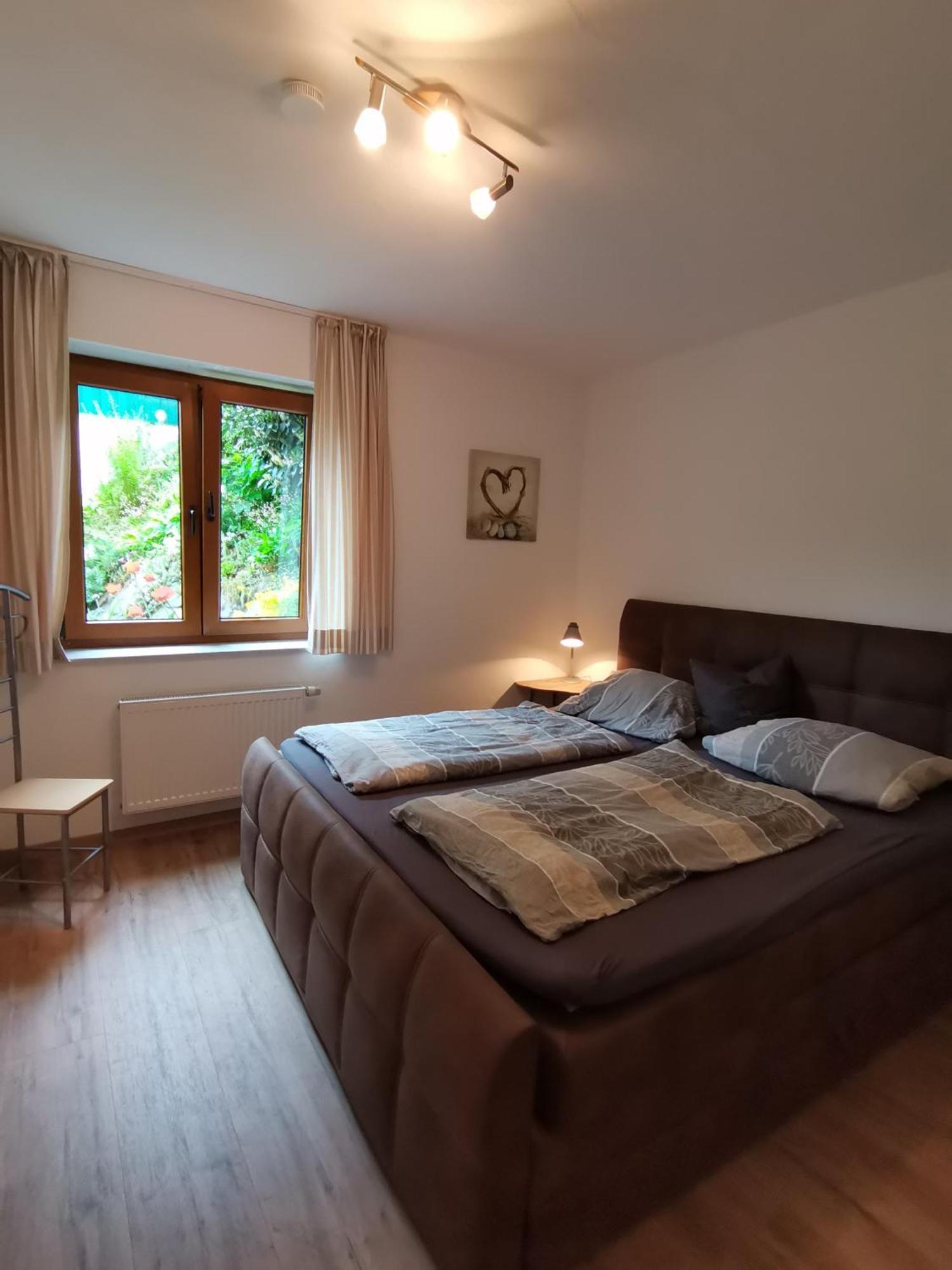 Haus Schnurbus Apartment Олсберг Екстериор снимка