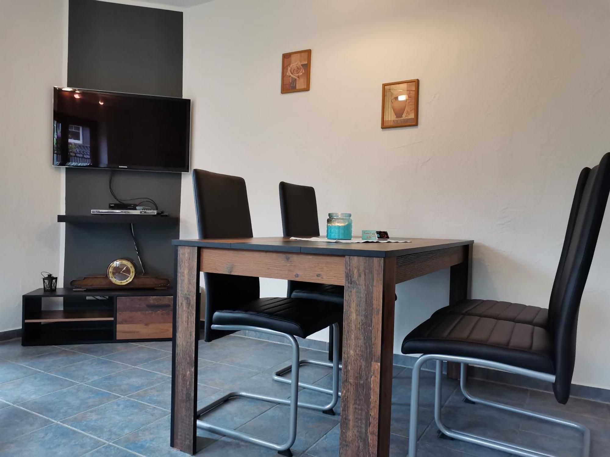 Haus Schnurbus Apartment Олсберг Екстериор снимка